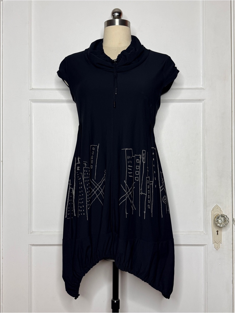 Black cityscape dress